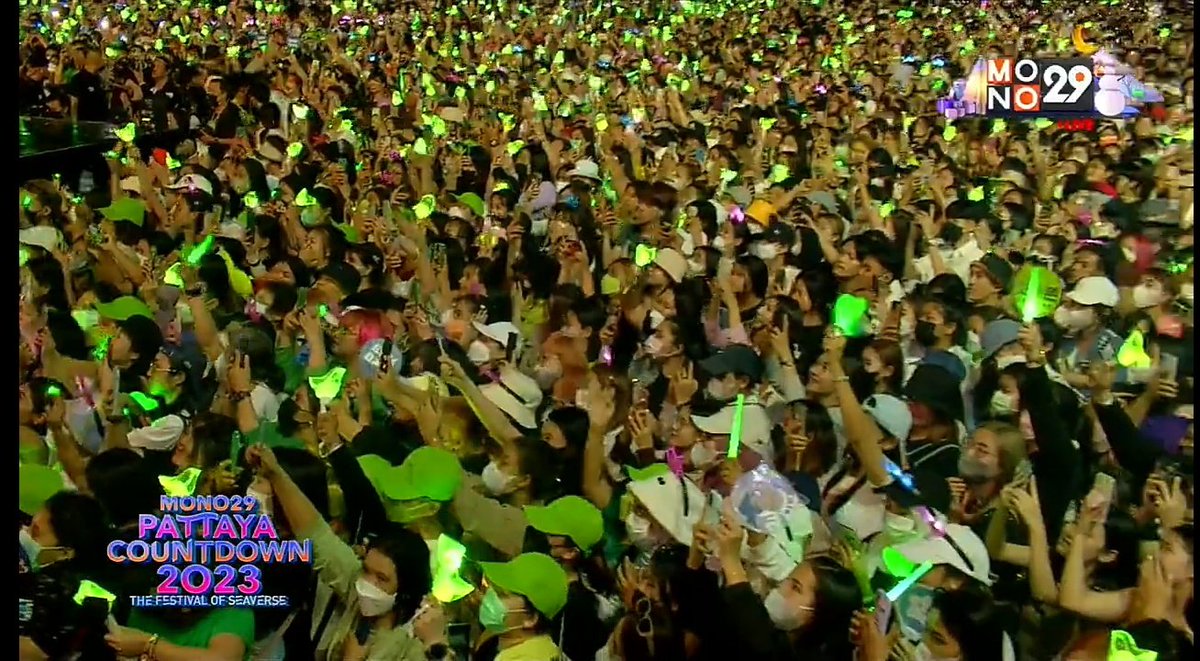 aree40631's tweet photo. ทีมหน้าจออย่างเราป่านนี้ยังตามรีรูปและคลิปน้องแบม ที่ ฟค.และนักข่าวลงยังไม่หมดเลย จะไปสิ้นสุดที่ตรงไหน แอคคงไม่ขิตก่อนนะ😭😭
#BamBamxMN29Pattaya2023 #BamBam @BamBam1A https://t.co/jq9RBuDQlv