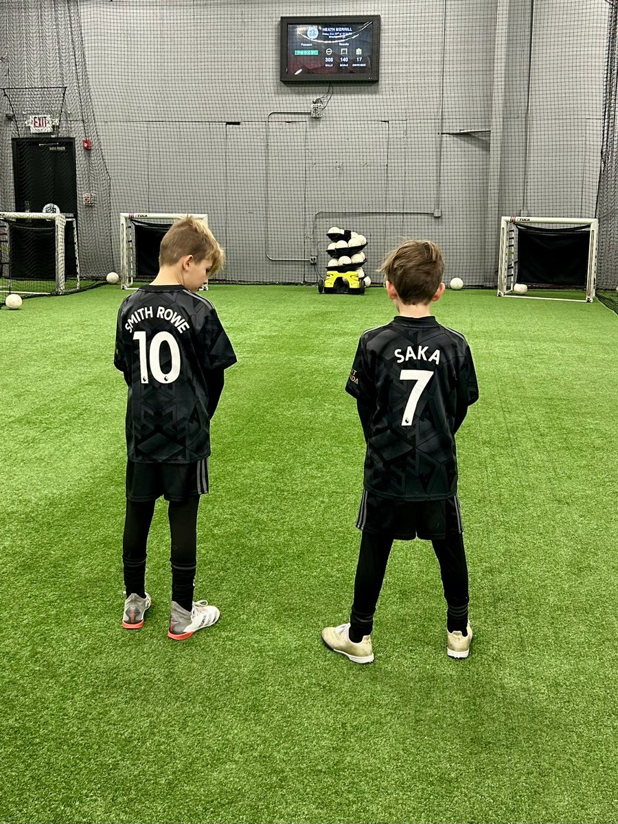 MarkCleverly's tweet photo. @OldBaldGooner Probably from 85/86 - remember my dad waking me up to tell me Rocky has scored the winner at the lane (league cup 87) and we were going to Wembley. Live in the US now and watch every game with my boys https://t.co/R00JOZtu0W