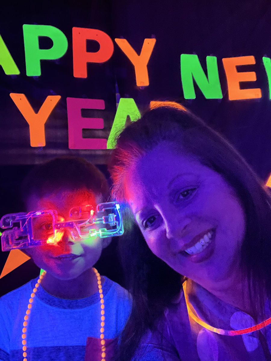 TLTorresmath's tweet photo. Happy 2023!!  @LoneStarNYE https://t.co/Hl1lv6BfCW