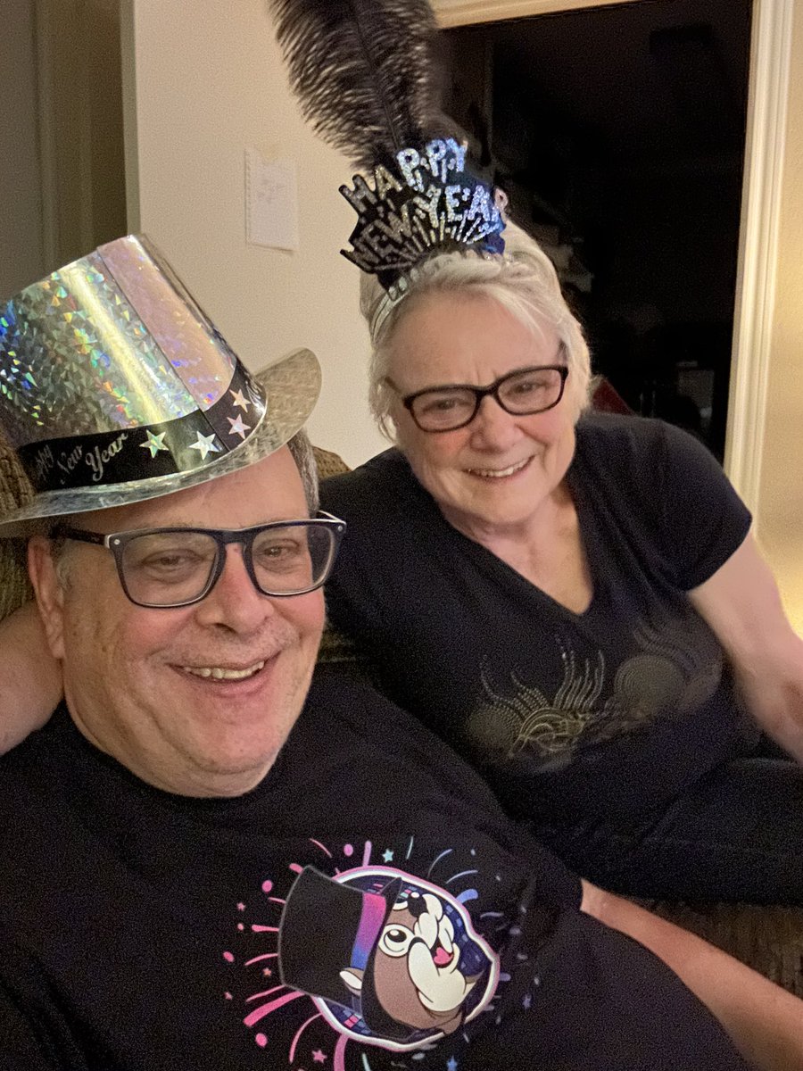shane_hartman's tweet photo. @LoneStarNYE Happy 2023 #LoneStarNYE https://t.co/FPtQ8UErAB