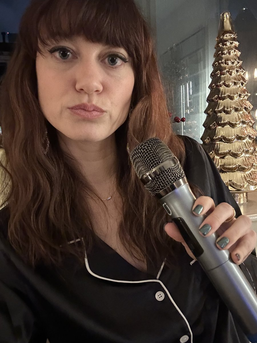 Kelly Keegs on Twitter "HNY what a mistake to give me a microphone"
