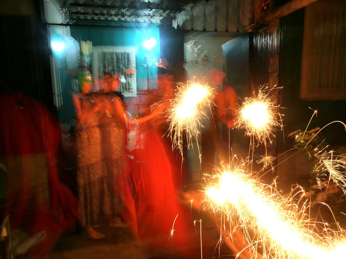 PabloRaton's tweet photo. Happy new years https://t.co/hXSqQdj2aY