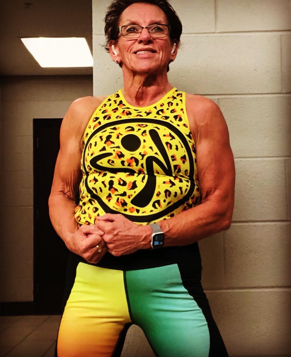 bebelambertDeb's tweet photo. So glad that I’m back on tract with my #bodybuilding after my near death experience on Dec 1st 2022. I love my #running/fitness friends on #twitter! You are so special to me!! Just a 65 year old #bodybuildercompetitor #blessedvalleygirl🐝🐝 #HappyNewYear my #twitterfriends https://t.co/qn1N94yn3R