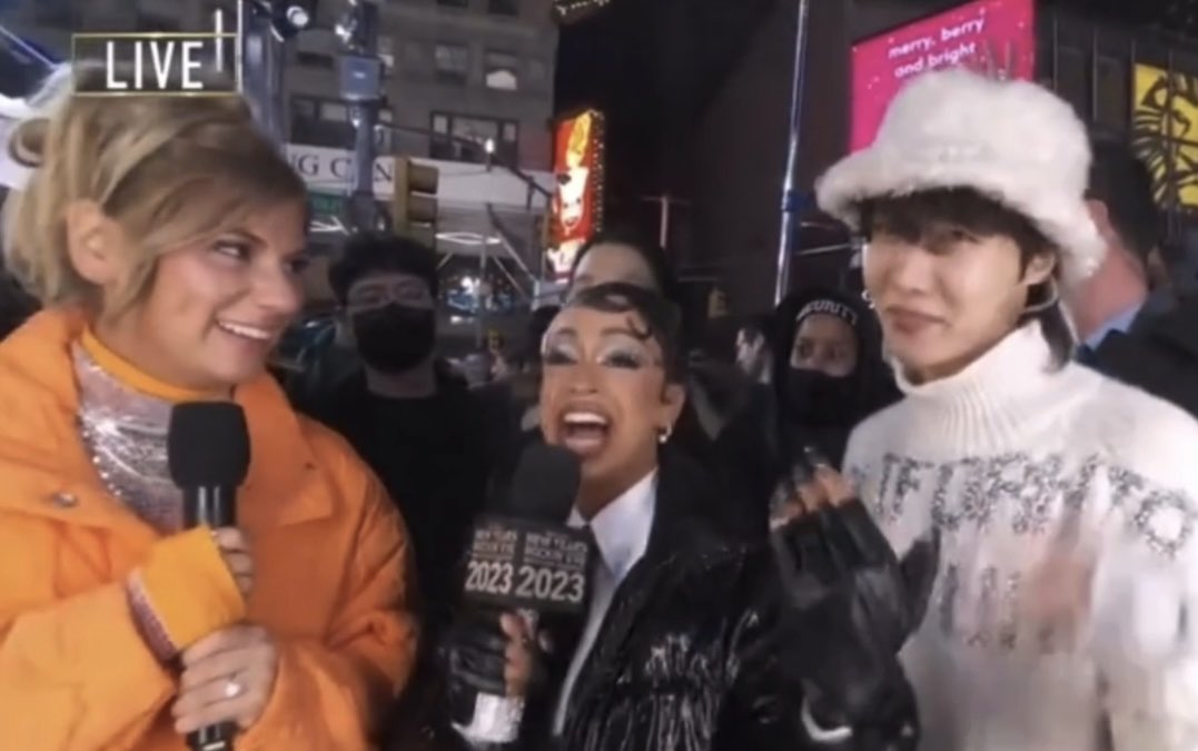 Kirsten Allison on Twitter "RockinEve bora_twts lizakoshy Jax She