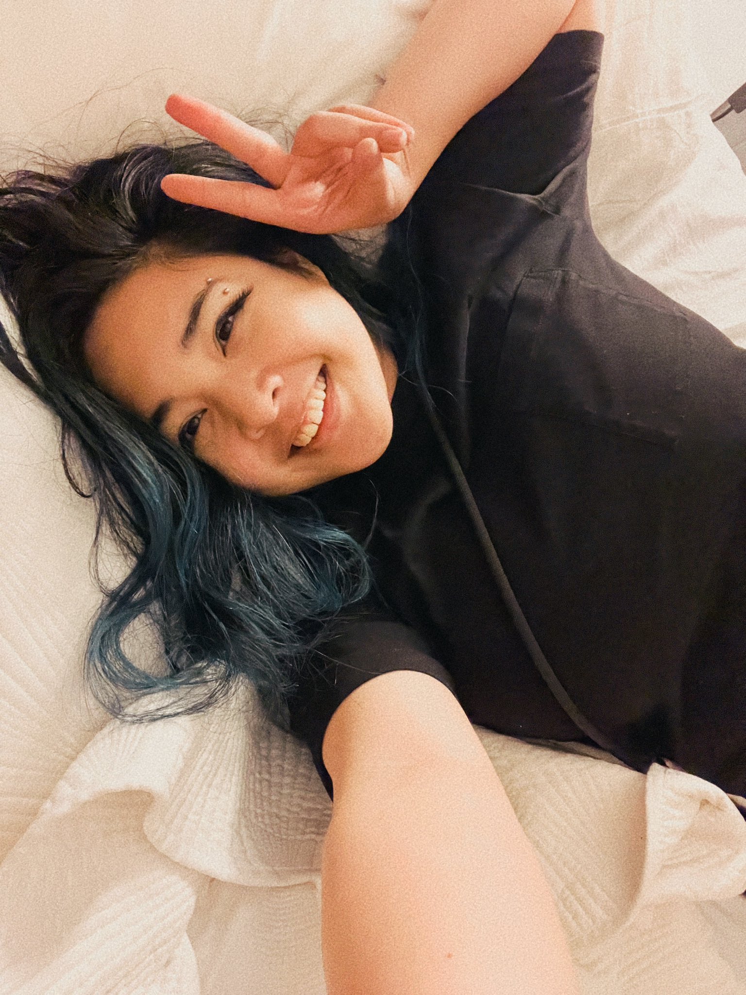 Akidearest on Twitter: "Happy New Years! 🎆🎊 https://t.co/7V1ZKKhBXE