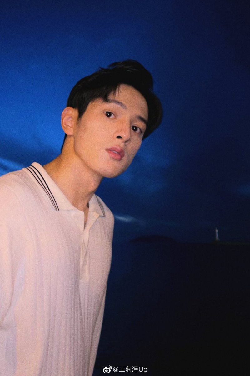 wangrunzePH_'s tweet photo. [311222]
王润泽Up Weibo Update

Hello Feng Mu Chen, today is #千金莫器张#The day of transferring the official position is also the day when I officially say goodbye.
During the filming, I read the script more than once, and I also performed your life. I am so familiar with you. https://t.co/MIpfc0dUwF