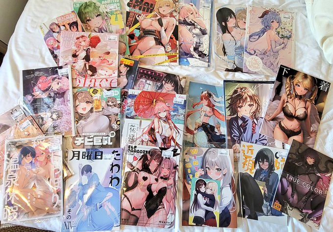 何だか重いなと思った。
そりゃ重いもんだった。
冬コミだった。 