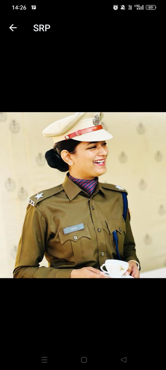 CharulGupta_'s tweet photo. सबको मिल जायेगी राह में मंजिल ये जरूरी तो नहीं
जिंदगी राह-ए - सफर है यूहीं चलते रहना ,
तुम चिरागों की तरह राह में जलते रहना, हर अंधेरे को उजालों में बदलते रहना।।

Completed 1 year in Rajasthan police service ,many more years to serve.
#feelingproud 
Happy New Year to all 🎉 https://t.co/jXQcigvF6d