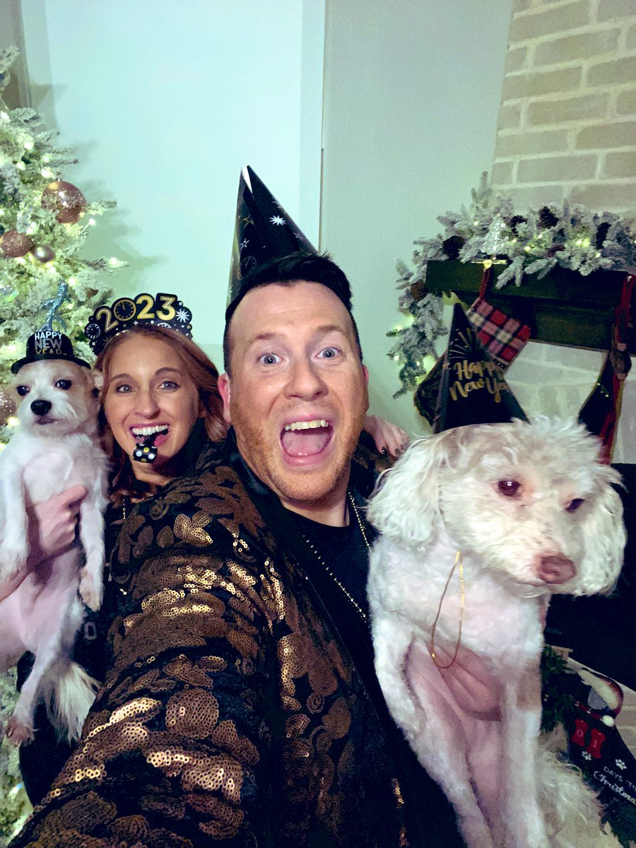 Happy 2023!! 💥🥂🍾 #LoneStarNYE <a href="/LoneStarNYE/">Lone Star NYE</a>