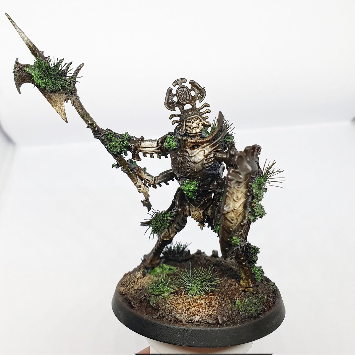 Happy new year folks....might be the year I finally finish off these guys that have been sat on a shelf 😅
#WarhammerCommunity
#warhammer40k
#warhammeraos #PaintingWarhammer #HappyNewYear