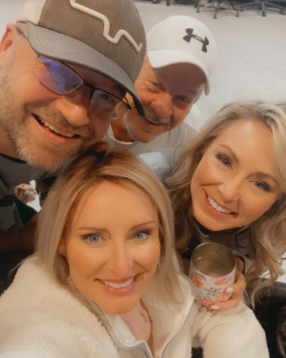 Kelkoko's tweet photo. Happy New Year from Fort Worth! #LonestarNYE https://t.co/WV4IdDb07a