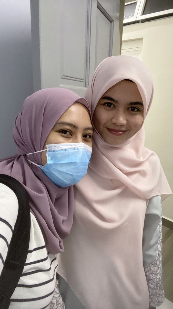atendoesmakeup's tweet photo. My new year bride, Farha! Pastu kebetulan jumpa my schoolmate, Naimah at Farhaβs house hahah. awkward ~
.
#muabangi #muanilai #makeupnikahbangi #makeupsandingbangi #muaputrajaya #muaputrajayamurah #makeupnikahputrajaya #makeupsandingputrajaya #muakajang #muadengkil #muasepang https://t.co/3qGdf2pQUh