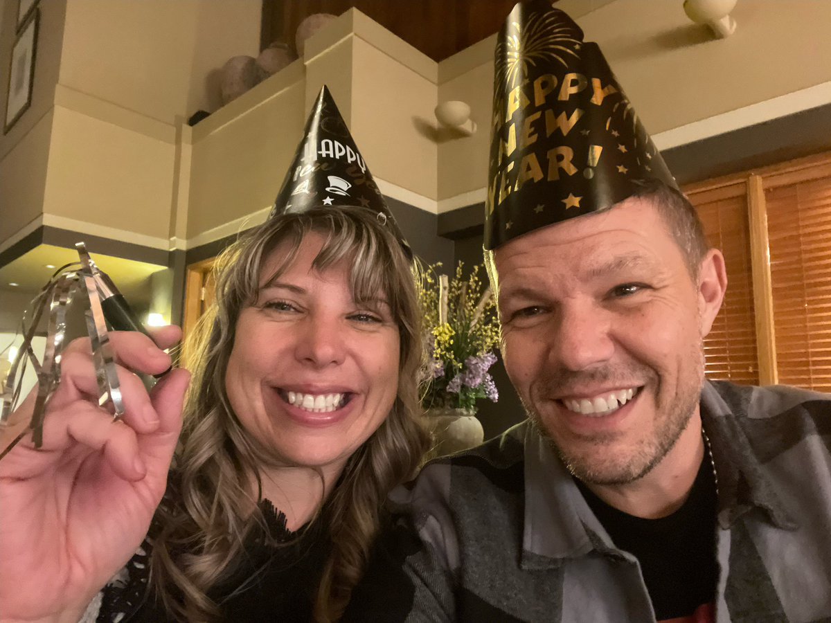 Happy New Year’s! All the best in 2023!