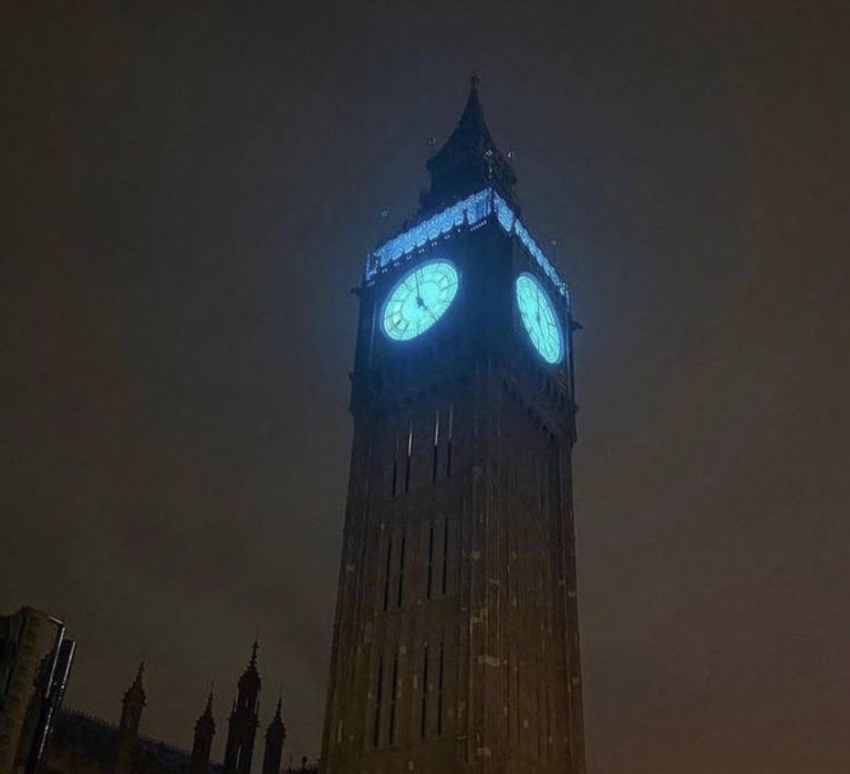 Genesis_11_3's tweet photo. they rebooting the queen https://t.co/4xg7EMoRWp