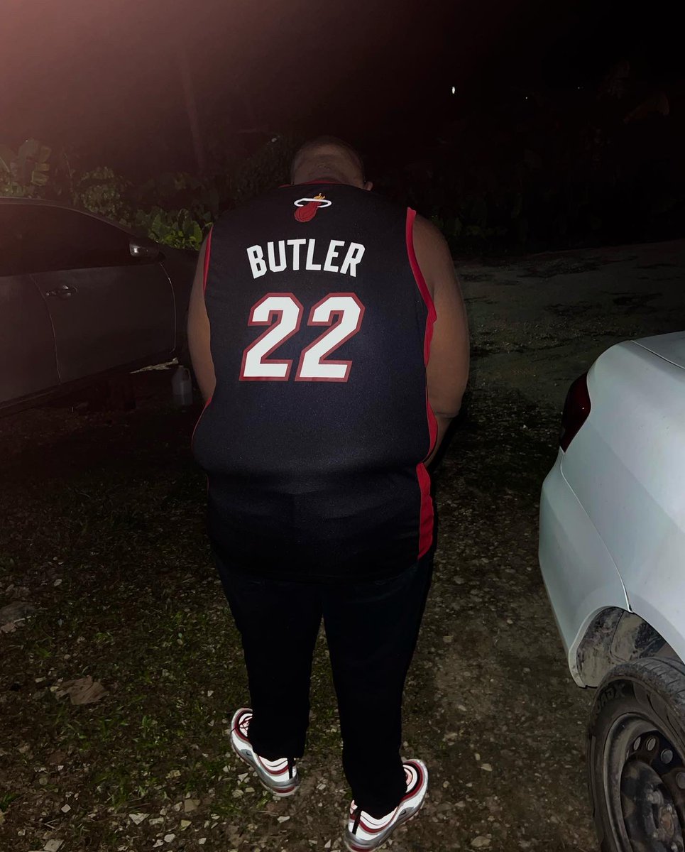 Topflighttt_'s tweet photo. I ain’t never play basketball but there was hoops around me #freerio #Welcome2023 #boyzent https://t.co/djmOJ2W24n