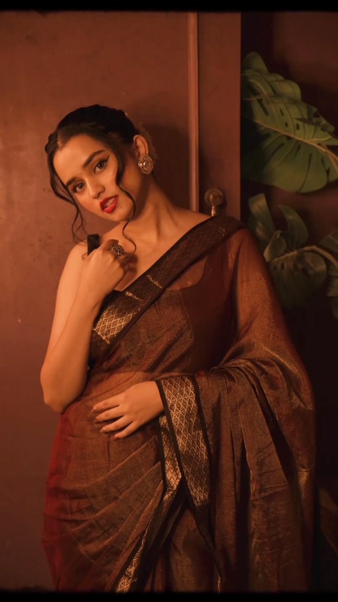 ankitachhetrifp's tweet image. May this year bring new happiness, goals, achievements, and a lot of new inspiration for your life. Wishing you a year fully loaded with happiness. Happy New year 💖

#AnkitaChhetri #Ankita #HappyNewYear #Welcome2023 #GoodBye2022 #RanbirKapoor #aliaabhatt #KiaraAdvani