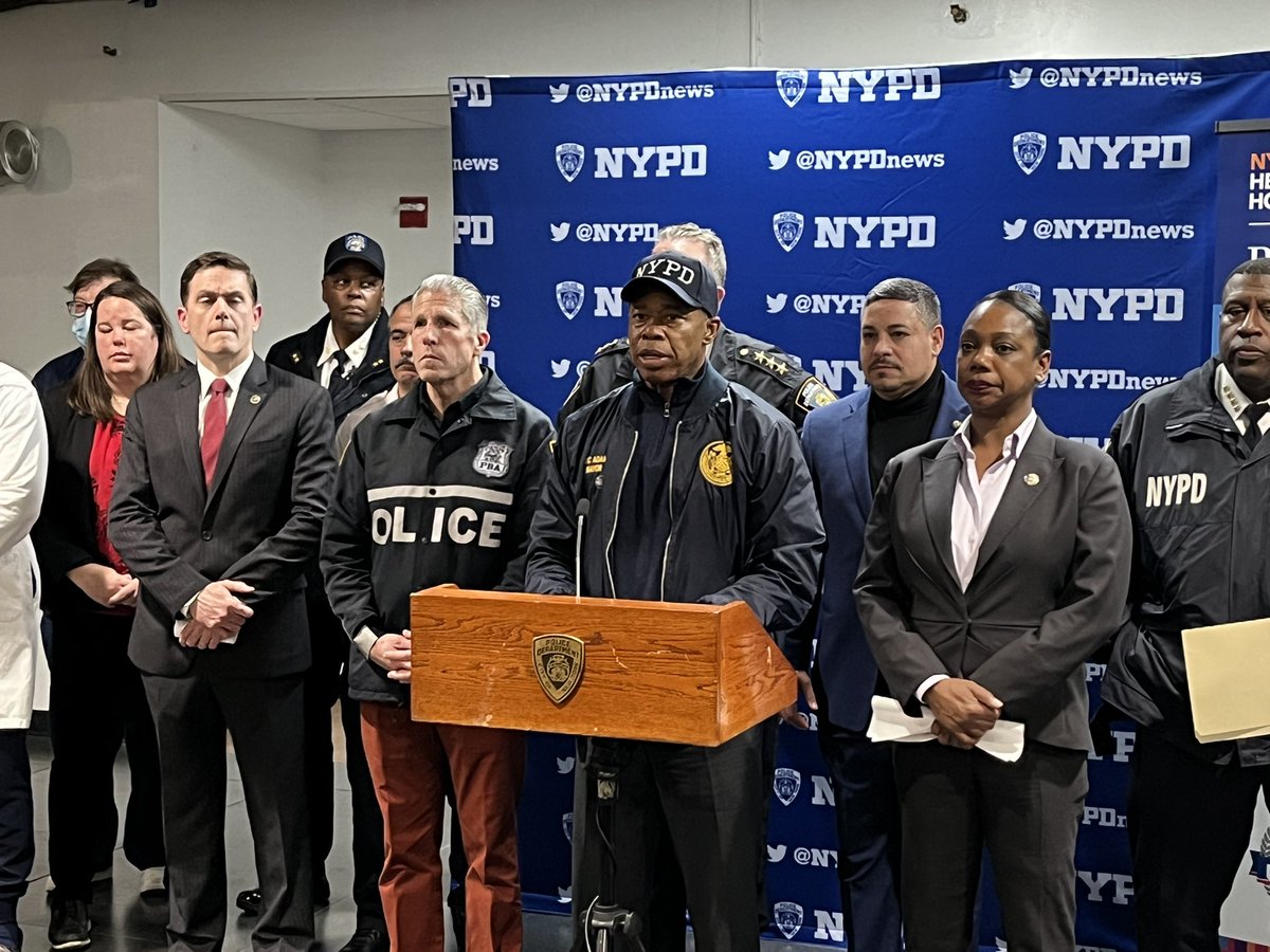 Tom Winter On Twitter NEW The NYPD Says In Total 3 Officers Were tom-winter-on-twitter-new-the-nypd-says-in-total-3-officers-were