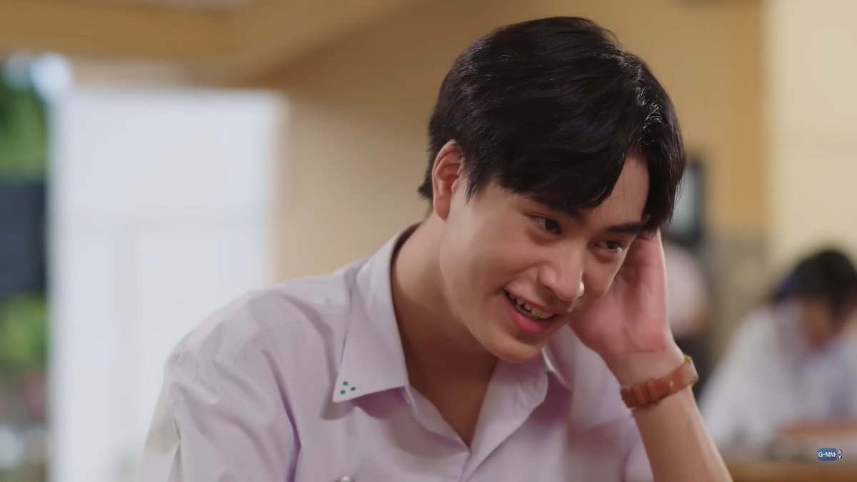bland_cookie's tweet photo. His giggle!!!!! He's so cute!!!
This overall scene, with his different expressions!
GMM really hit jackpot with him.
The acting 🤌
#MySchoolPresidentEP4 https://t.co/hvk6OHl5Ut
