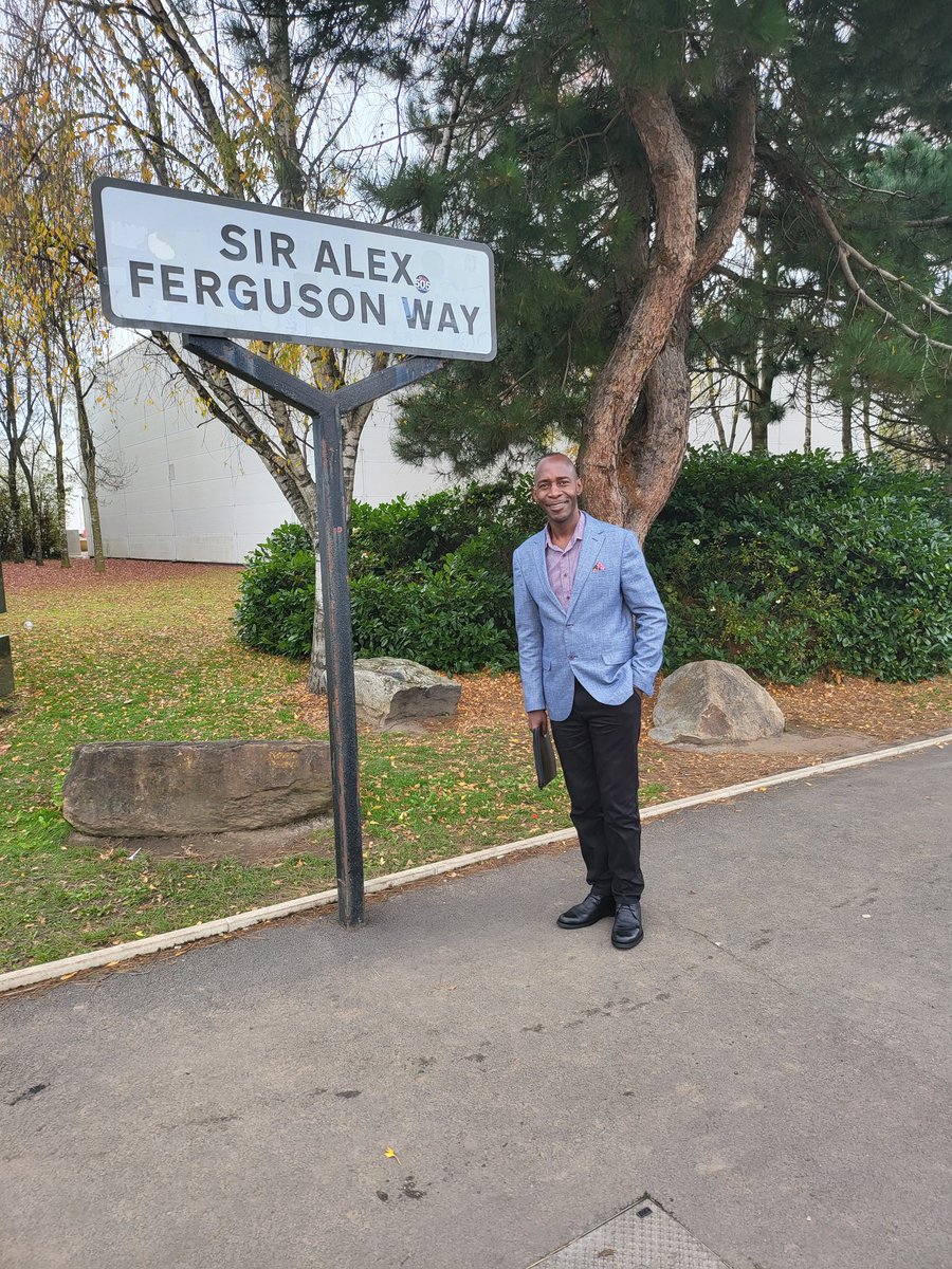 HonLuttamaguzi's tweet image. HON.LUTTAMAGUZI WILL BE ON RADIO BEAT 96.3 FM TODAY 01/01 /2023  AT 12NOON