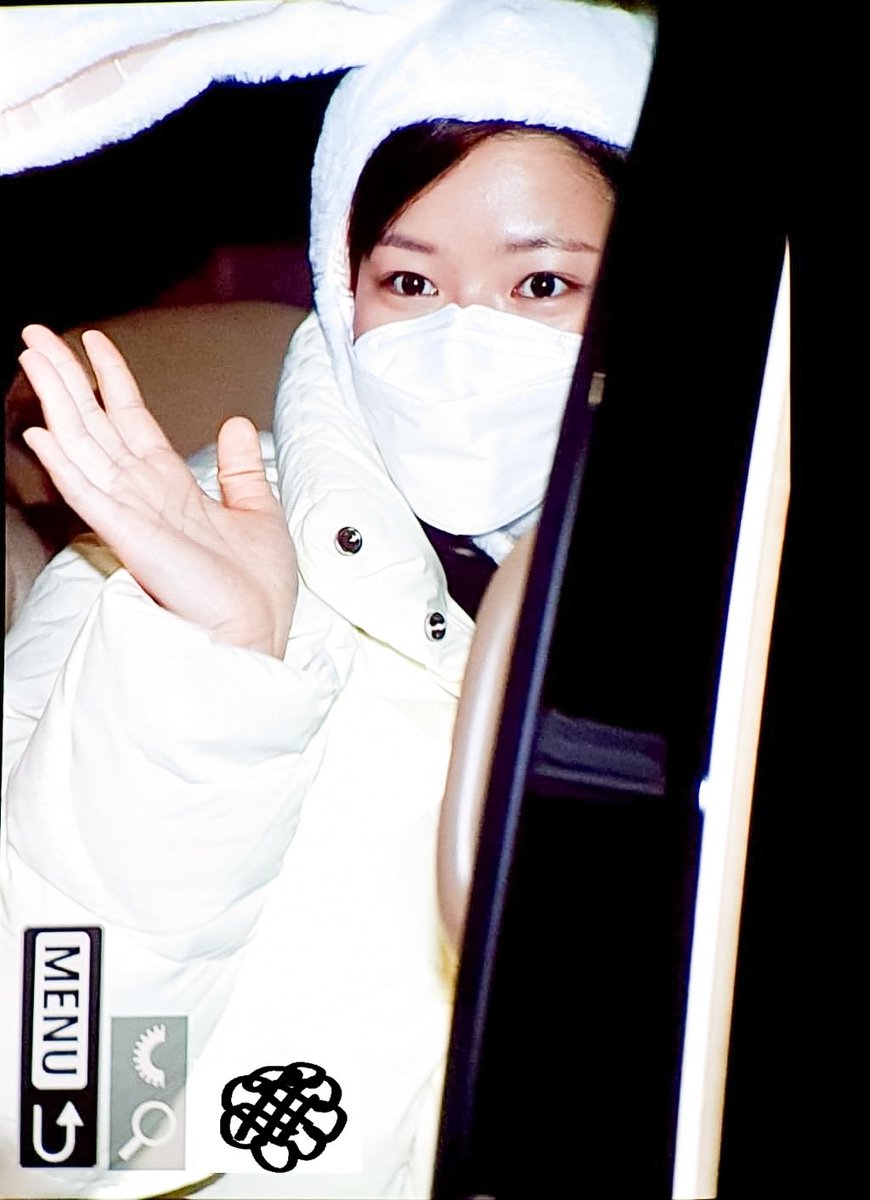 J_YuToPia's tweet photo. 230101 프리뷰
정연아 새해 복 많이 받아!

#트와이스 #TWICE #トゥワイス 
#정연 #JEONGYEON #ジョンヨン #定延 https://t.co/8tGLwPpQDJ