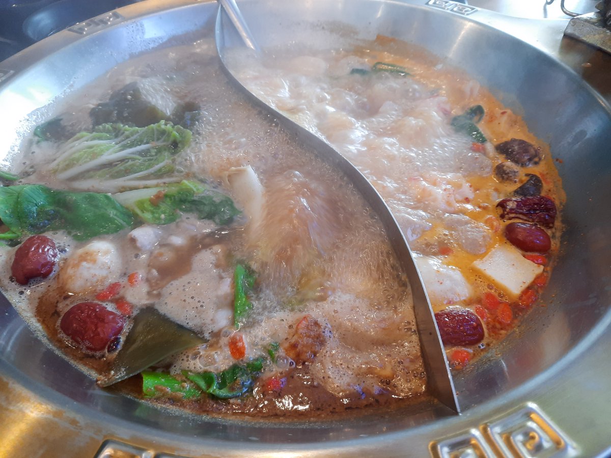 charissgarcia's tweet photo. #MalaHotpot - new year celeb https://t.co/I247xJqBji
