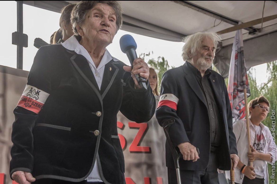 RobertHojda's tweet photo. Dzisiaj swoje 101 urodziny‼️ obchodzi p. Witold Kruczek ps.#KRUK Powstaniec Warszawy, żołnierz AK, przyjaciel p. #WandaTraczykStawska, ale też wielki zwolennik @MarszMilczenia #MM44
—
Wesprzyj projekt #Tourdekonstytucja i przekaż 1,5% podatku
KRS 0000820007 - @KongresRuchow OPP https://t.co/IabFAdvKLj