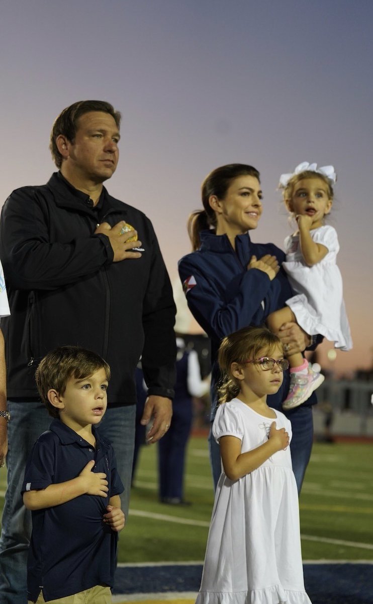 GovRonDeSantis's tweet image. Happy New Year! I am thankful for the opportunity to continue serving the free state of Florida.