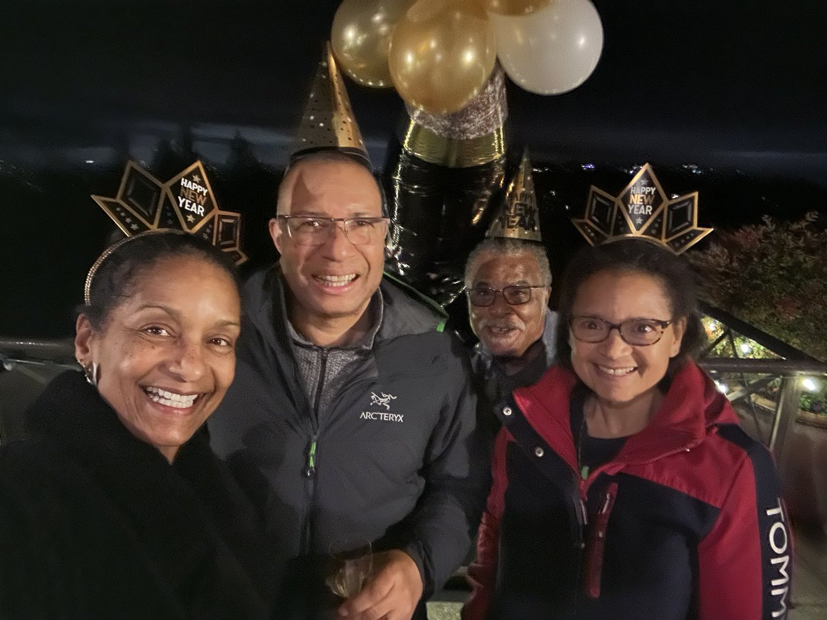 Happy New Year!! #HappyNewYear2023 #HNYSeattle