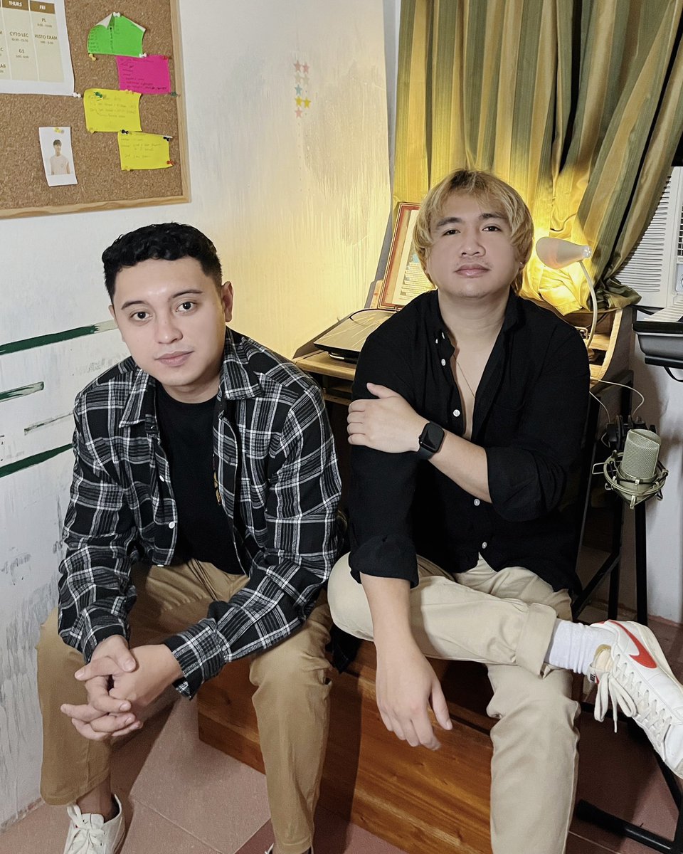 hometownkds's tweet photo. Happy new year from Hometown Kids! Expect something from us this year. The future is now. 🥳 https://t.co/SnxX2q77wi