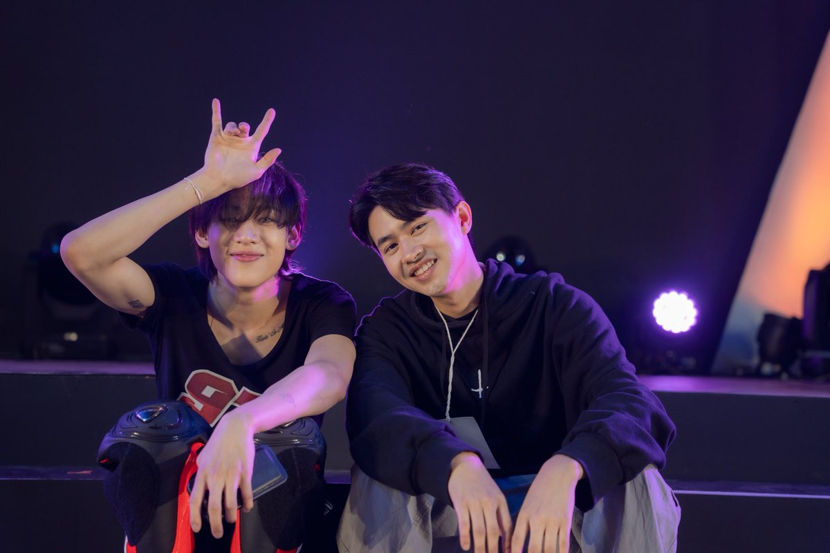 C_Bhuwakul's tweet image. ขอบคุณทุกคนอีกครั้งครับ 😊 Happy New Year 2023 ครับ #MONO29PattayaCountdown2023 #E29 #bhousestudio #MONO29 #AbyssFamily