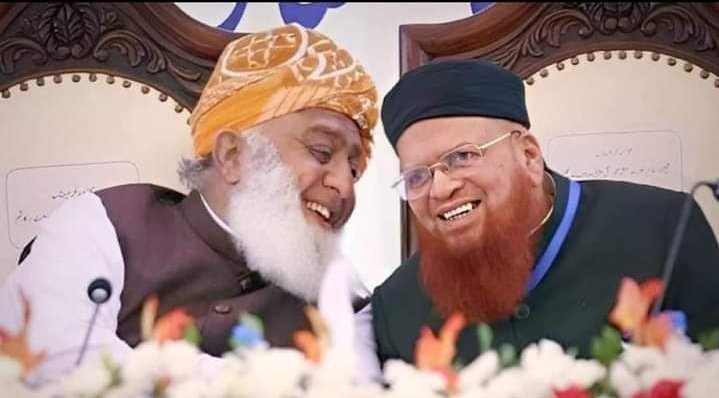 inam7789's tweet photo. شیخین کریمین 💞💞💞
اللہ تعالیٰ سلامت رکھے آمین یا رب العالمین 💕💕💕
@MoulanaOfficial 
@muftitaqiusmani https://t.co/ZrfAF7LqNa