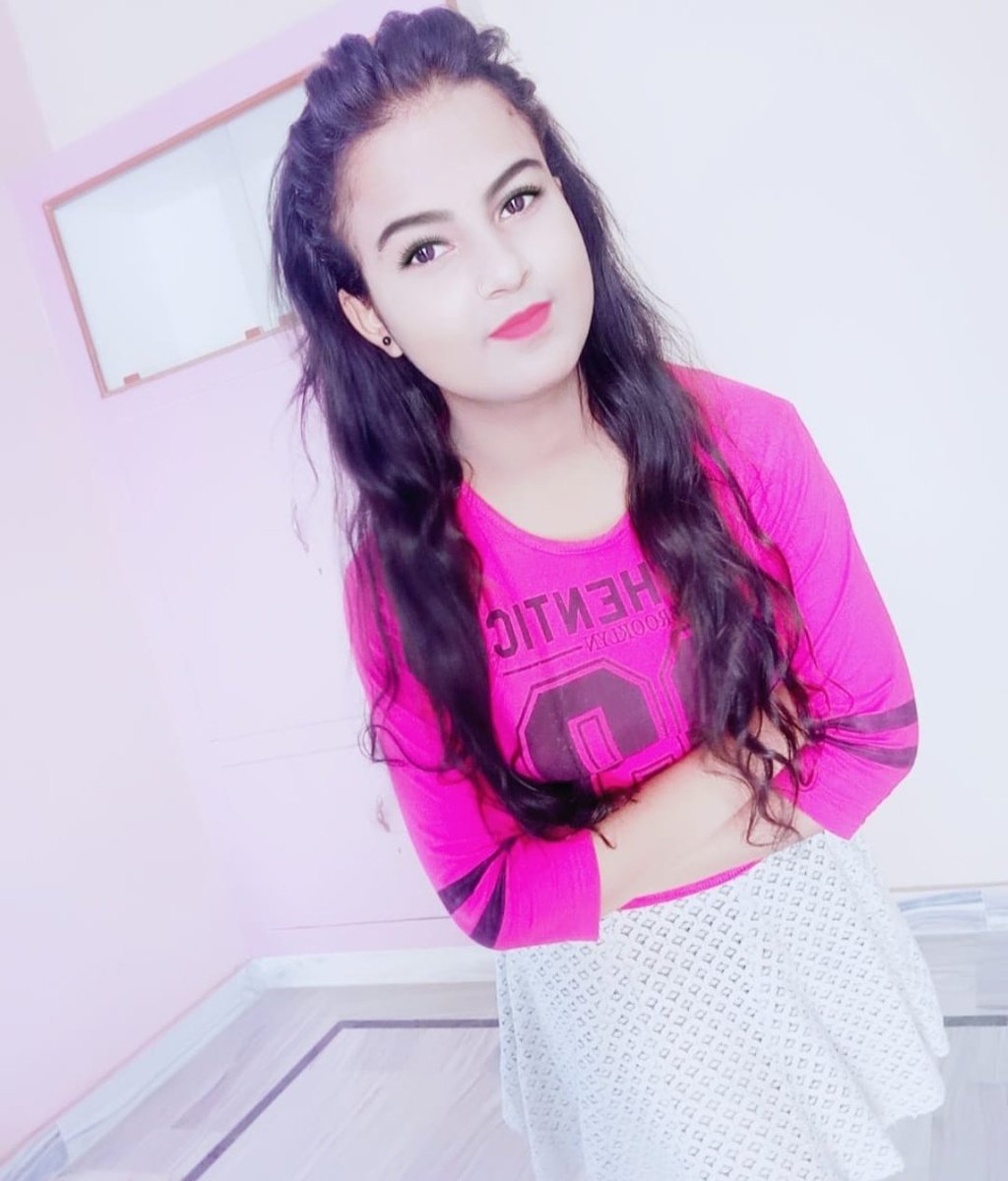 SaumyaSonkar10's tweet image. #Happy New Year 2023🎊🎉🪅🌟
"Cheers to a new year and another for us to get right"
#Fetching One🎯🎯
Romanized_Soumya