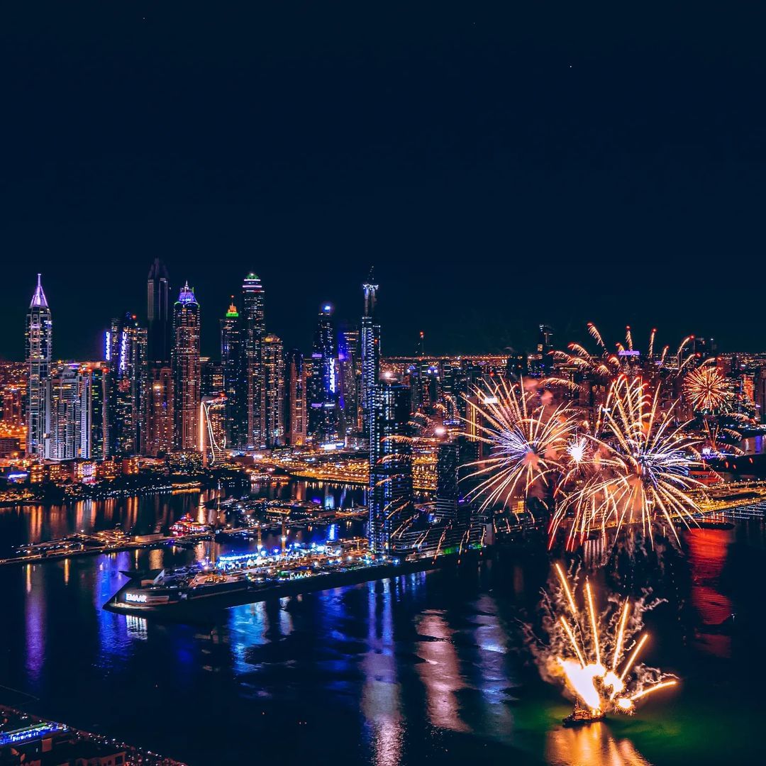 PicsDubai's tweet photo. Welcome 2023. Happy New Year.

Photo by @imthiyas_iqbal https://t.co/gRMV7LHmBj