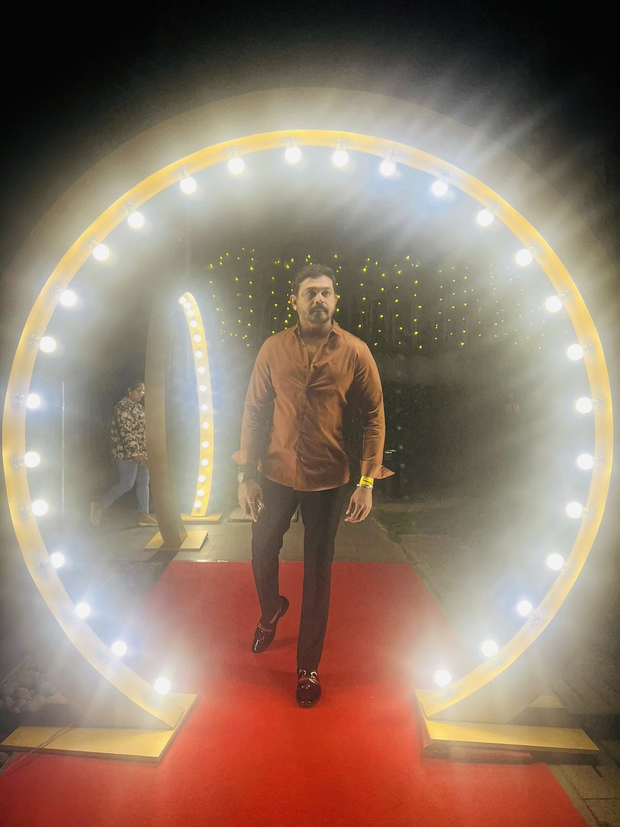iamdeepakprince's tweet photo. Happy new year 
2023 🧿⭐️ https://t.co/Ew4KDBUYOU