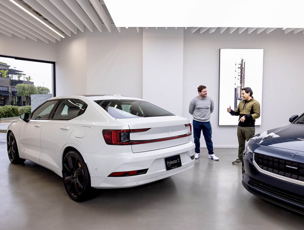 photos taken at delivery No 50000 - last year:)
Greg Manzano picking up his Polestar 2 BST from Polestar Marin. Thanks Greg, enjoy the electric ride, excellent choice: snow BST270
&amp; thanks to Polestar Marin👍🏻 and all other Space Partners <a href="/PolestarCars/">Polestar</a>
Happy new year!