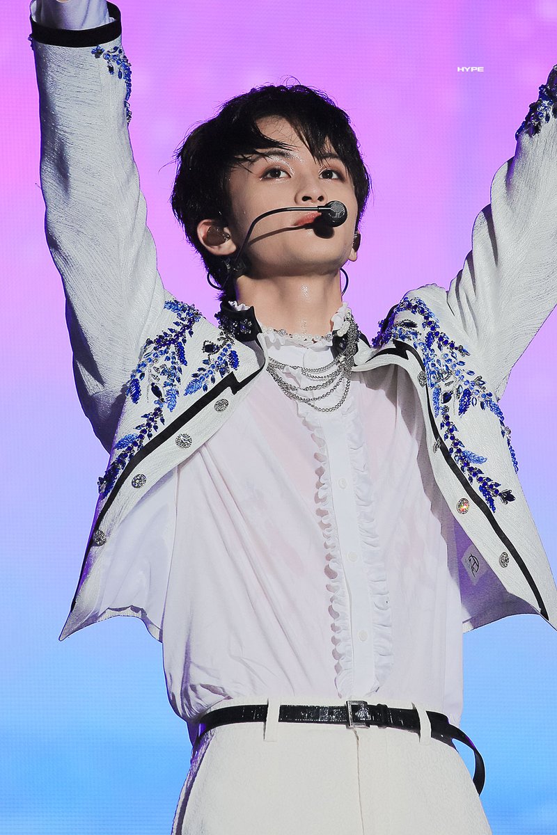 hype990802's tweet photo. 220820 #마크 #MARK #NCT #마버블 https://t.co/QA53JMDGko