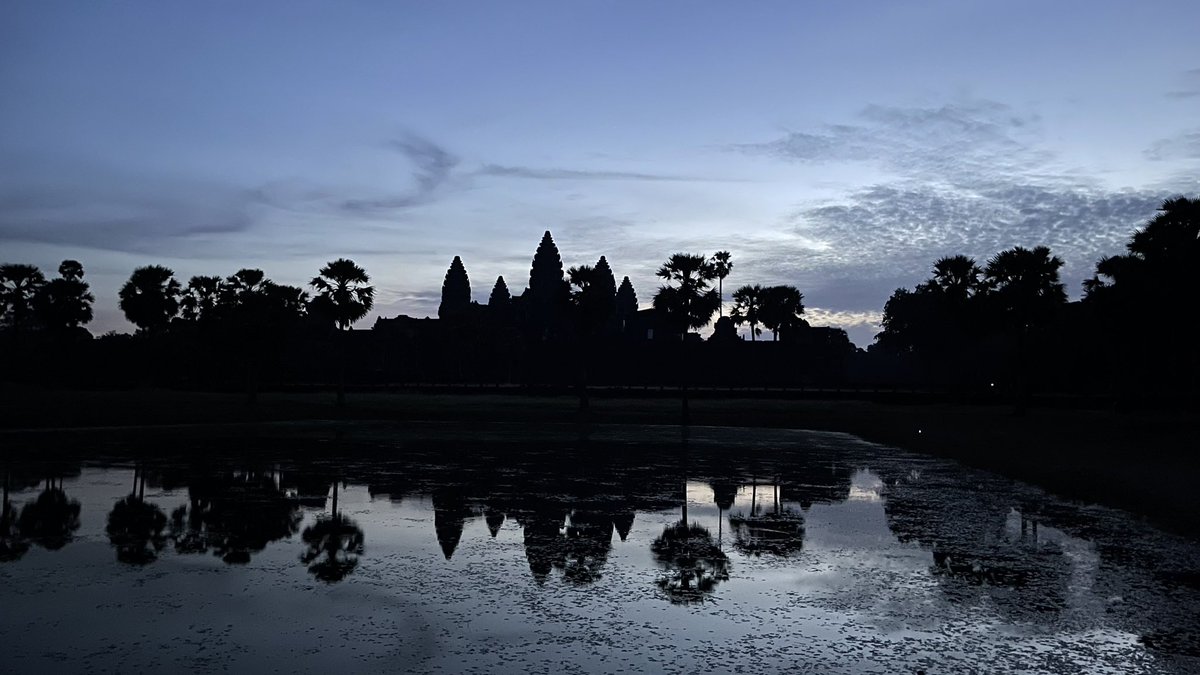 kshastri99's tweet photo. Best way to start 2023, Early Morning journey to largest Hindu Temple in World. 
Angkor Wat was built by the Khmer King Suryavarman II around 1150AD when the kingdom of Angkor, ancient Cambodia, was at its peak &amp; stretched from northern Thailand to southern Vietnam. #HappyNewYear https://t.co/hzRRM3F4rj