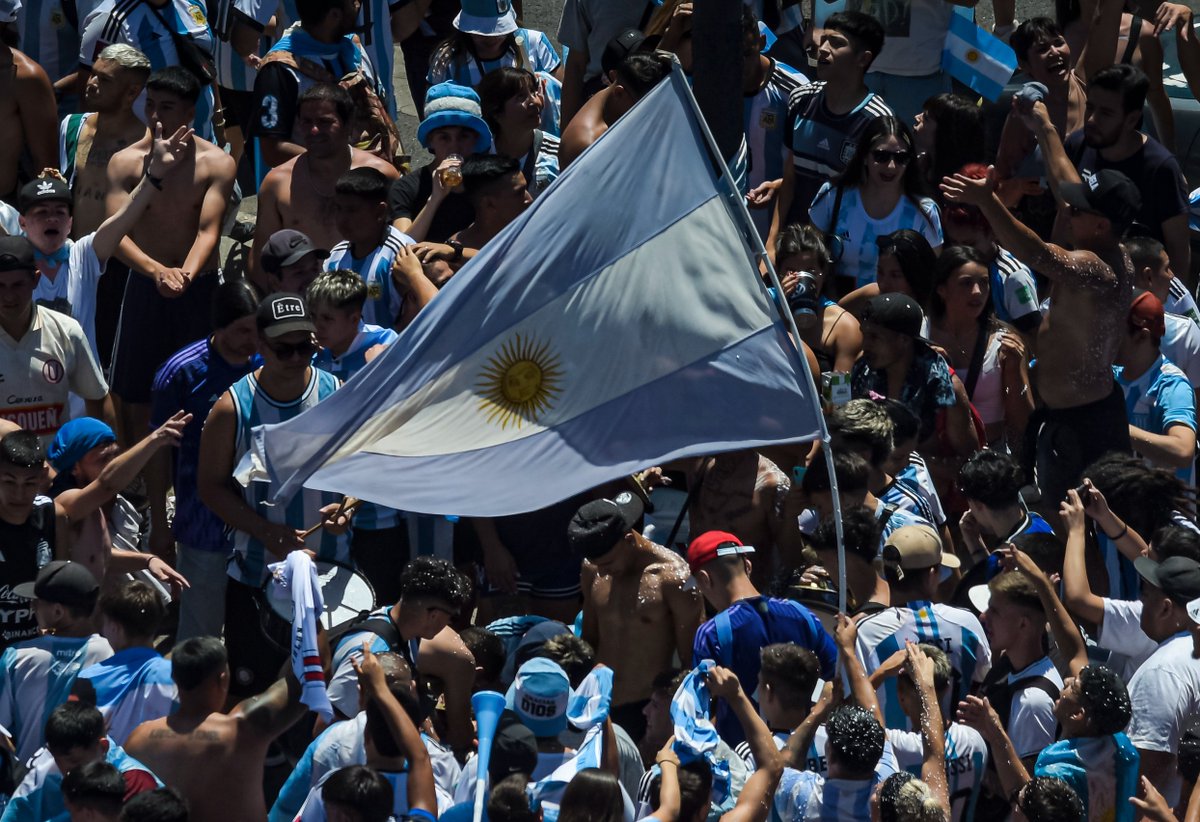 ¿Extrañan el Mundial? En 2023 hay...

🤾‍♂️ Handball (Los Gladiadores): 11 al 29/1
🏑 Hockey (Los Leones): 13 al 29/1
⚽ Fútbol (Femenino): 20/7 al 20/8
🏀 Básquet (Masculino): 25/8 al 10/9
🏉 Rugby (Los Pumas): 8/9 al 28/10 
🤾‍♀️ Handball (La Garra): 30/11 al 17/12

#VamosArgentina