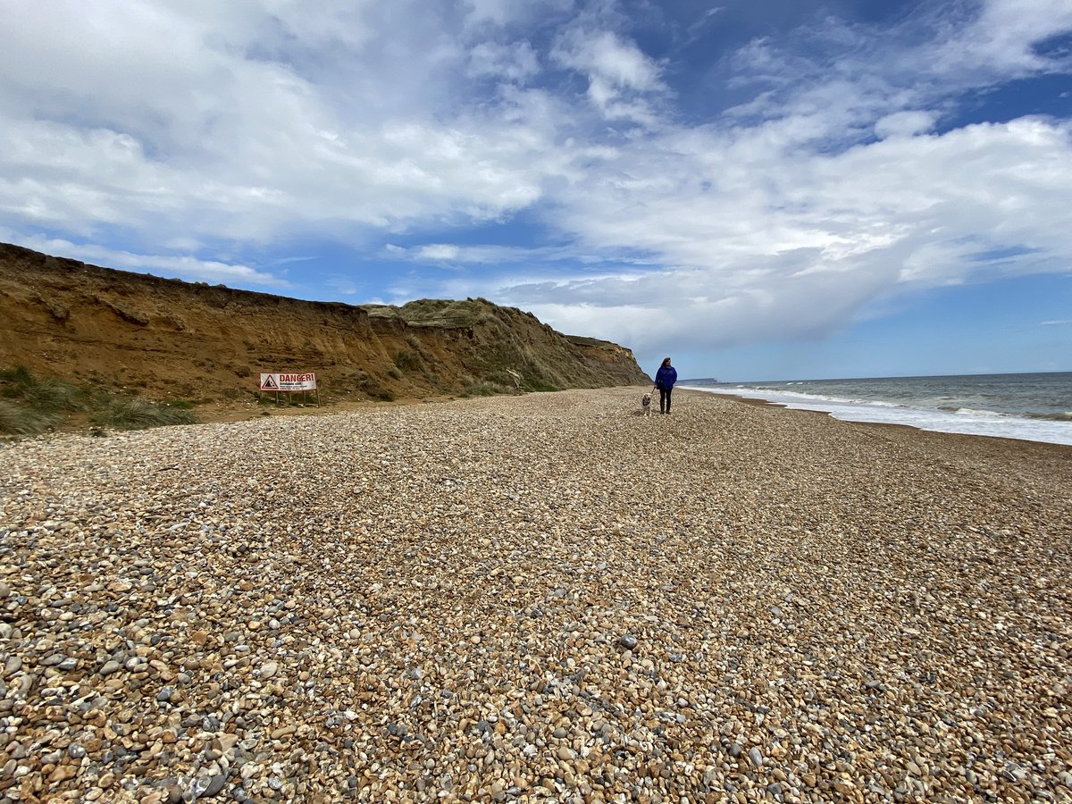 HM Coastguard tweet media