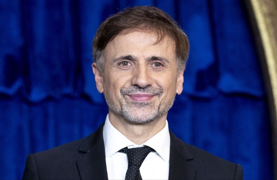 📊 ¿Consideras que José Mota es un buen humorista?

🔃 SÍ
♥️ NO