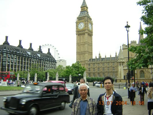 tatmingpoon's tweet photo. My Dad was peacefully passed away at the age of 89 in Hong Kong on 21 December 2022. He was baptized as a Christian on 20 December 2022 by Pastor &amp; witnessed by me and my sister. Thanks my Dad so much for taking good care of us during the past years and we will miss you forever. https://t.co/LB8tdMSwbO