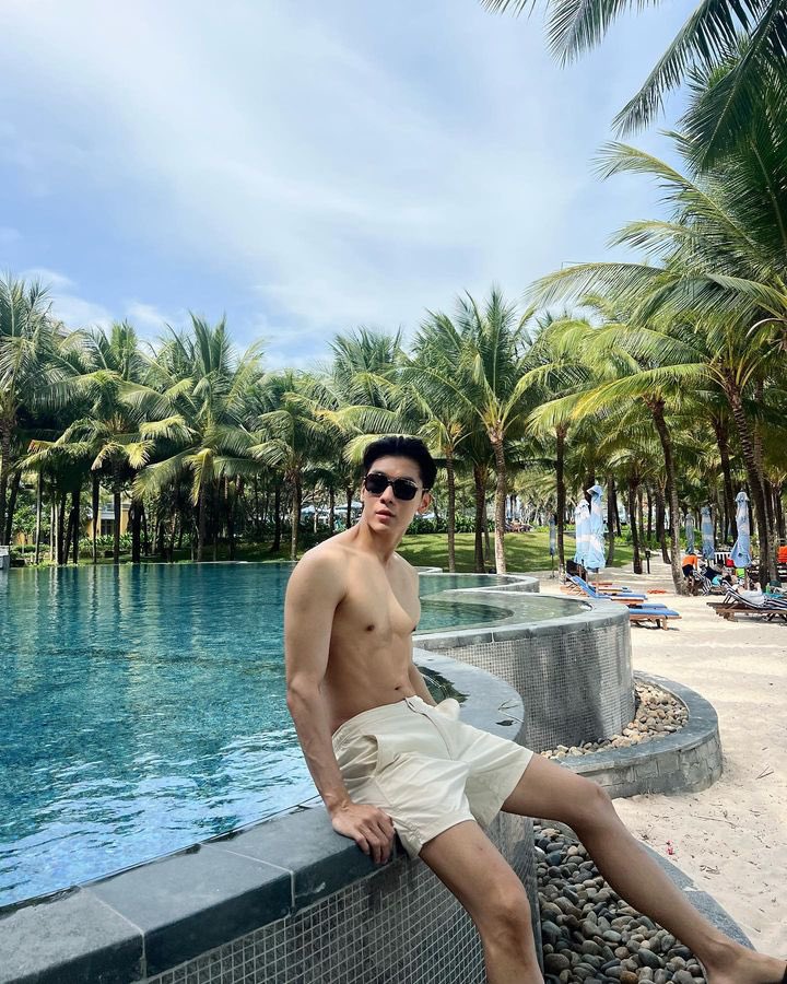 KU SEXY BOY tweet media