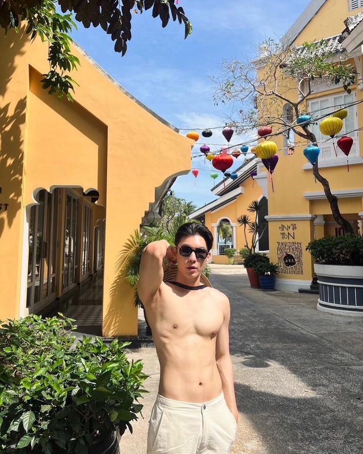 KU SEXY BOY tweet media