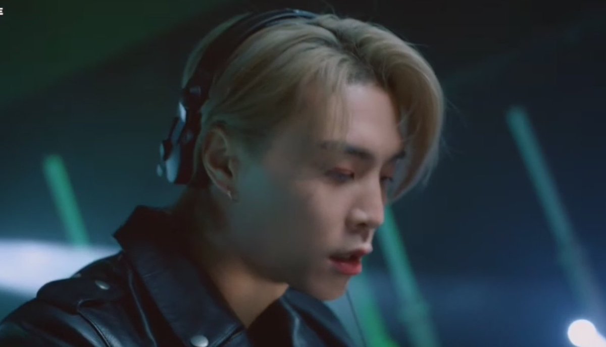 𝙮𝙤𝙪𝙧 𝙛𝙖𝙩𝙝𝙚𝙧 tweet media