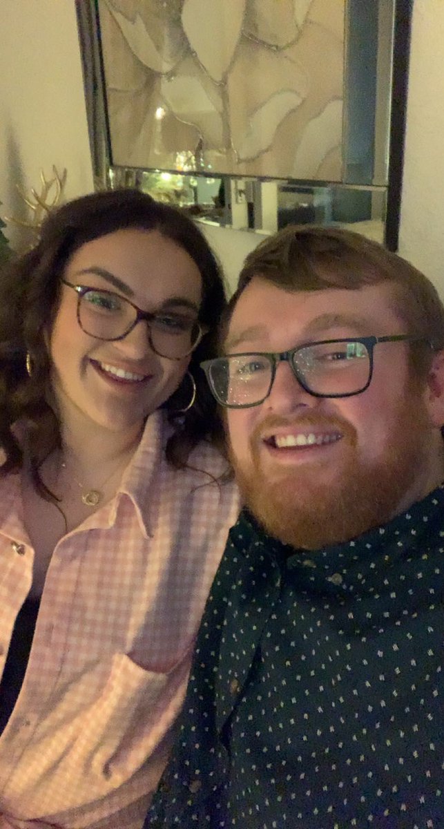 abssslou_'s tweet photo. Saw in the New Year by drinking a bottle of tequila rose at a house party ❤️ https://t.co/u4T7DcwwtF