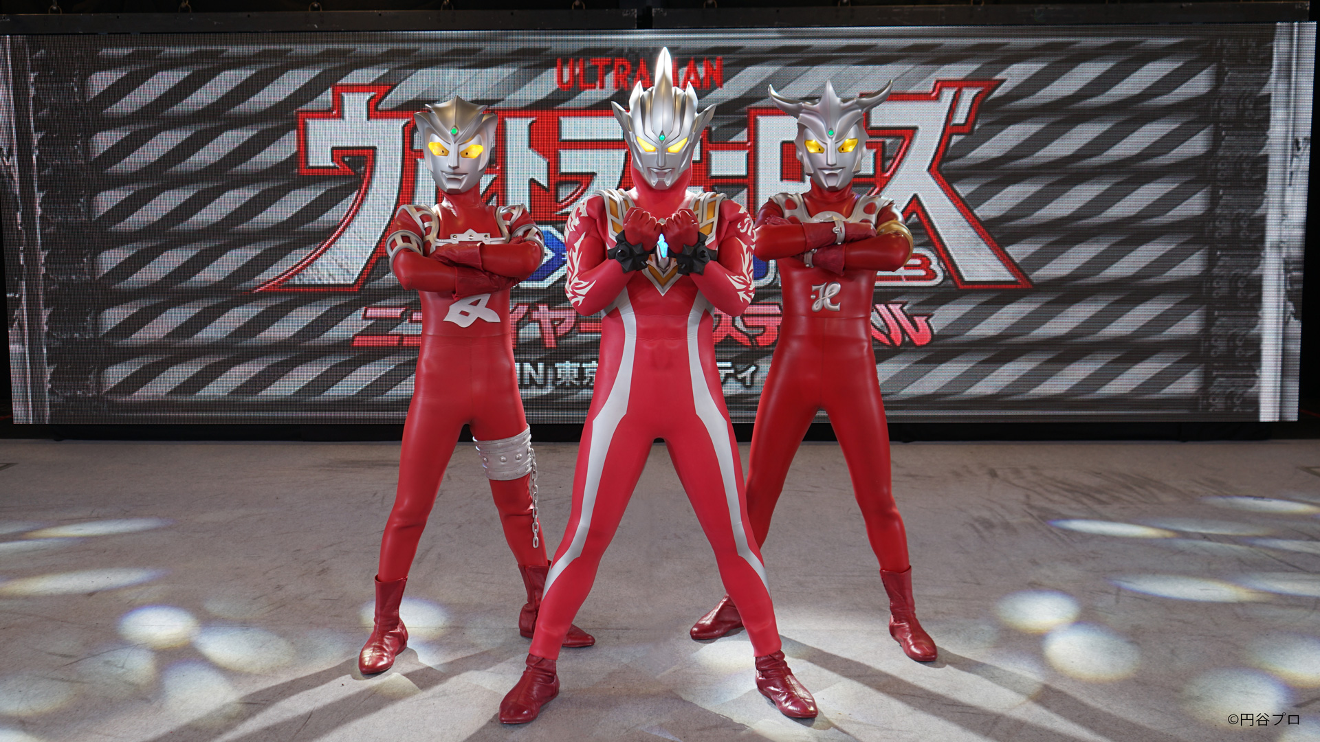 最新入荷】 ウルトラマン ウルトラ兄弟 ウルトラマンEXPO アクリル