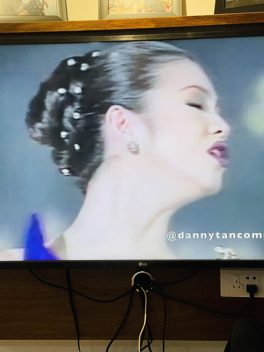 YourGuyRye27's tweet photo. If Mariah Carey is the Queen of Christmas, then Queen Regine Velasquez-Alcasid is the Queen of New Year celebration here in the Philippines! #WrittenInTheSand https://t.co/kKTKQp9JzI