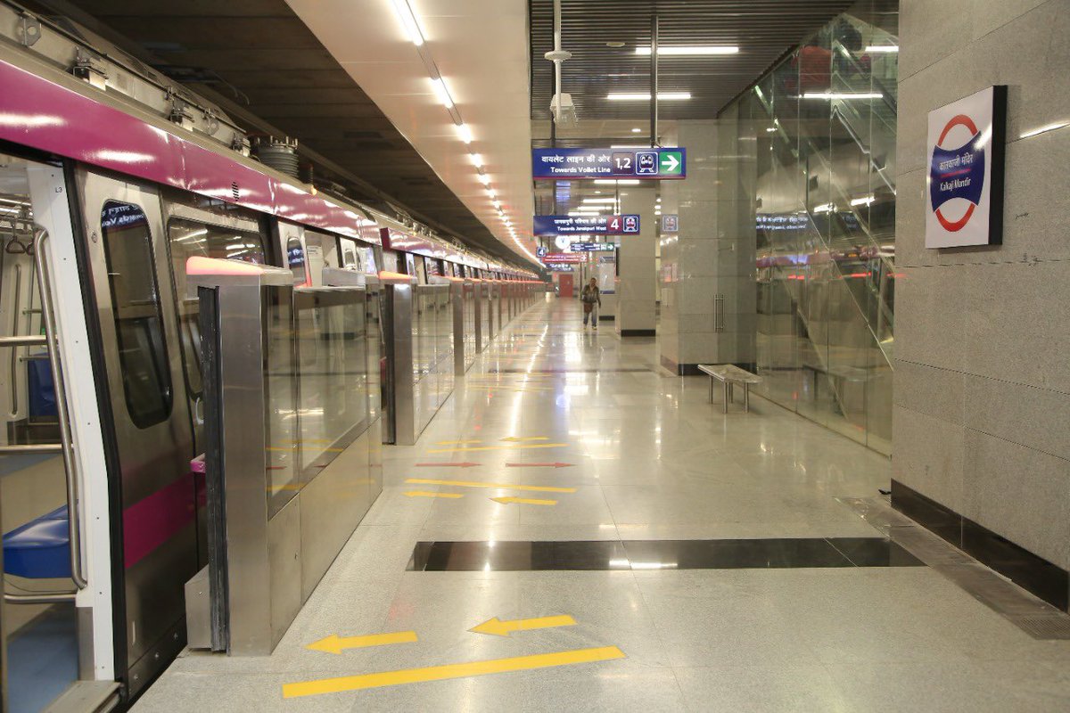 HardeepSPuri's tweet photo. In a revolutionary step, India's 1st driverless rail corridor was launched on #MagentaLine in December 2020 for operational efficiency. @OfficialDMRC’s fully automated network of 97 kms is the 4th largest worldwide.
DMRC started the1st solar power plant in August 2014. https://t.co/0qPScFmL3p