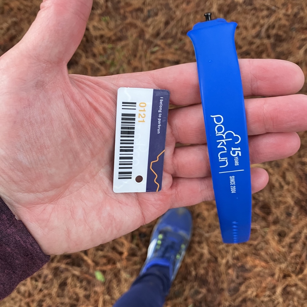 matthewf_'s tweet photo. First parkrun of the year at @CanonsParkpkrun #loveParkrun unavoidable puddles on the course, trail, mud. This course has it all! (No hills though). Happy New Year! 🏃🏻‍♂️🌳 https://t.co/GDqzj7N8Md