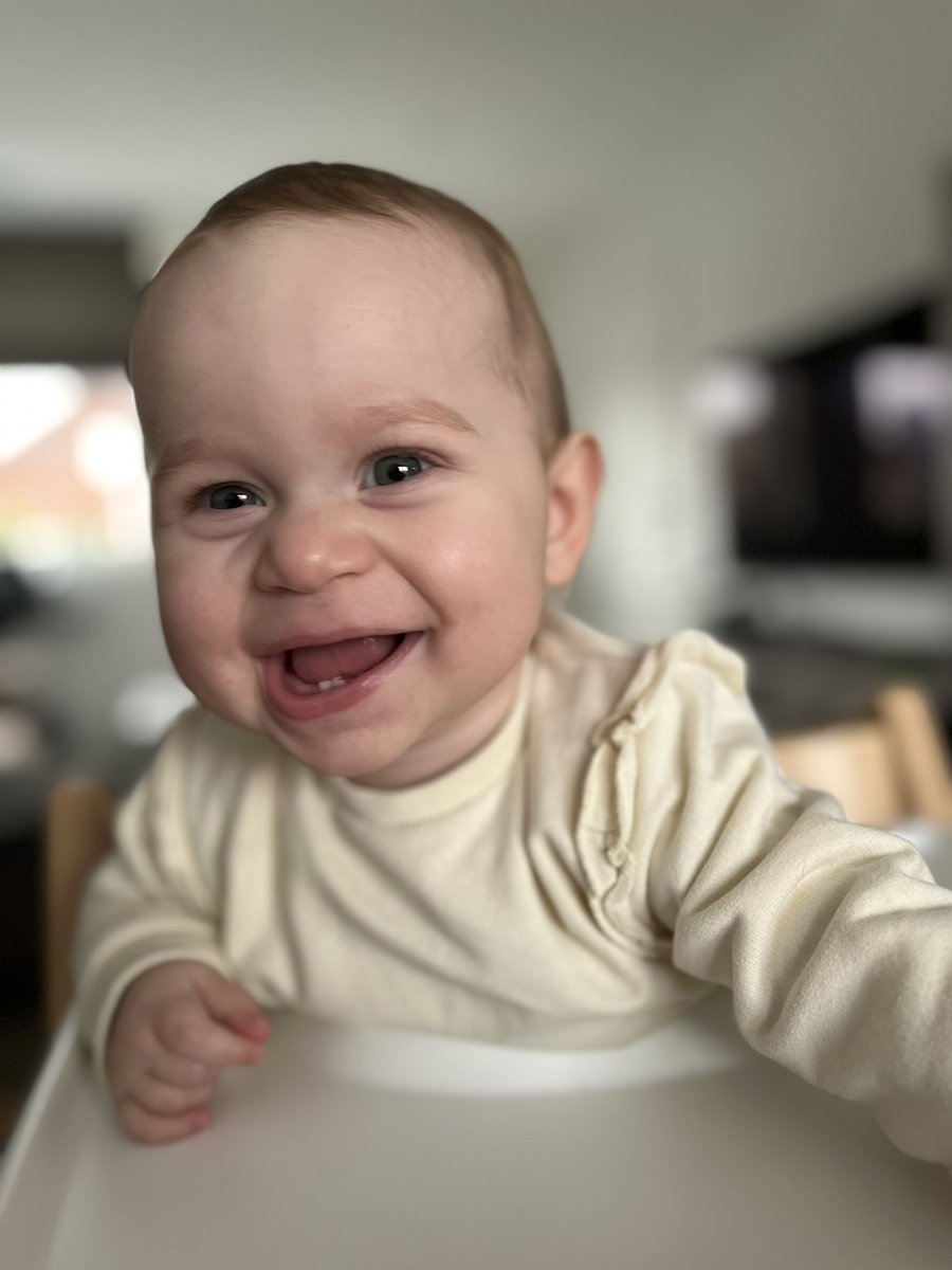 serve-s-up tweet media